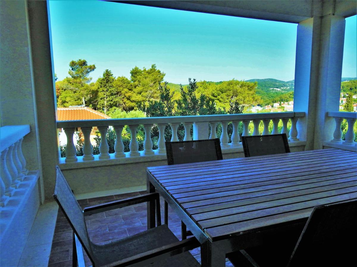 Apartments Villa Barbara Sumartin Exteriér fotografie